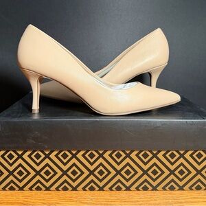 Charles David Nude Angelica Pumps